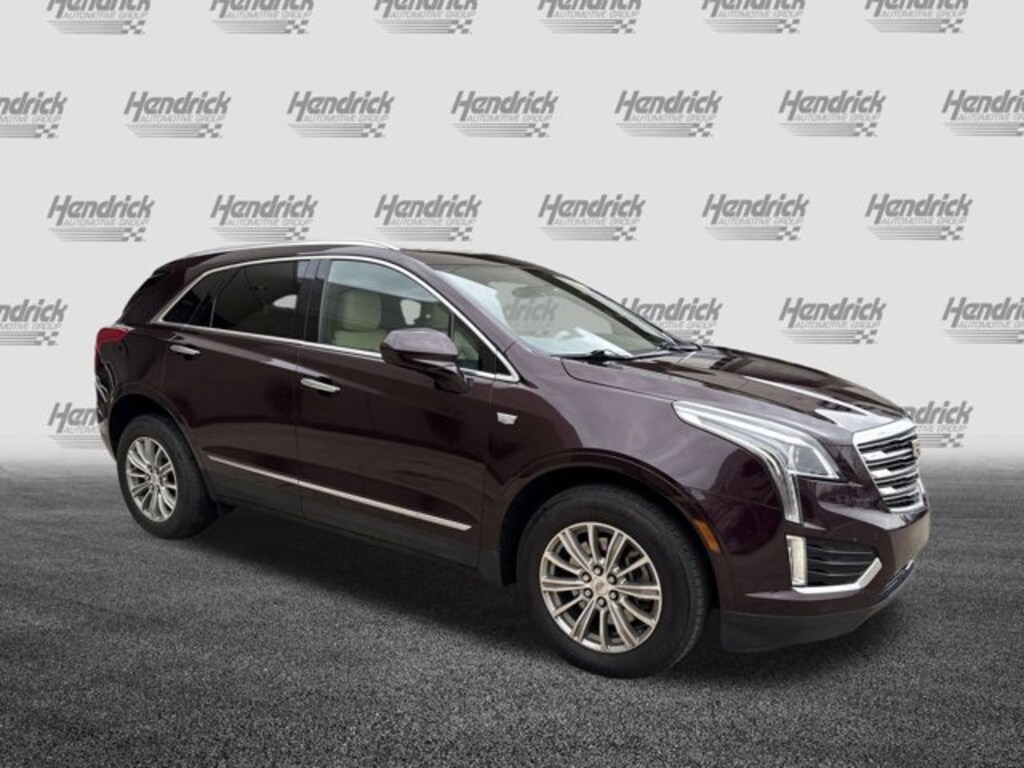 Used 2017 CADILLAC XT5 Luxury FWD SUV