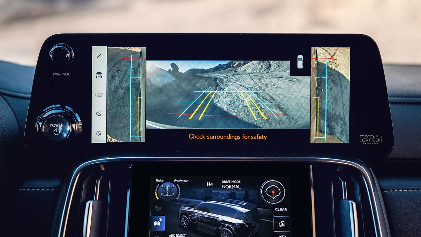 2025 Lexus LX Hybrid Dashboard