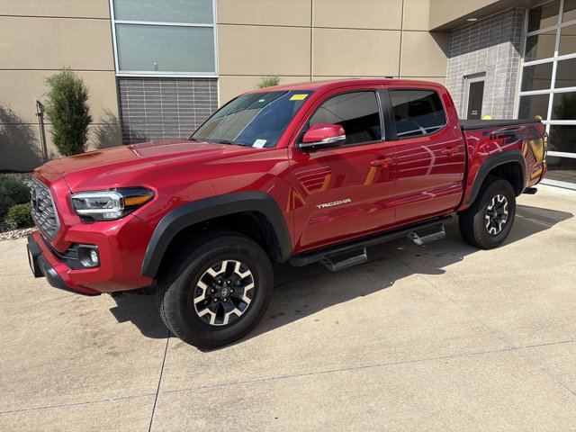 2021 Toyota Tacoma TRD photo 4