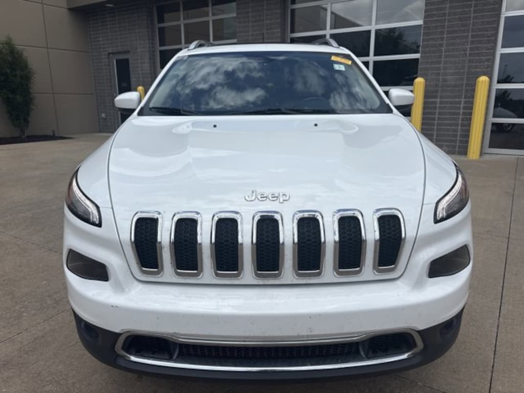 Used 2016 Jeep Cherokee Limited SUV