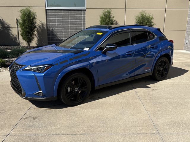 2021 Lexus UX 250h photo 4