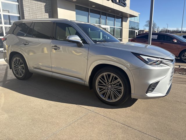 Used 2025 Lexus TX Luxury with VIN 5TDAAAB64SS036010 for sale in Kansas City