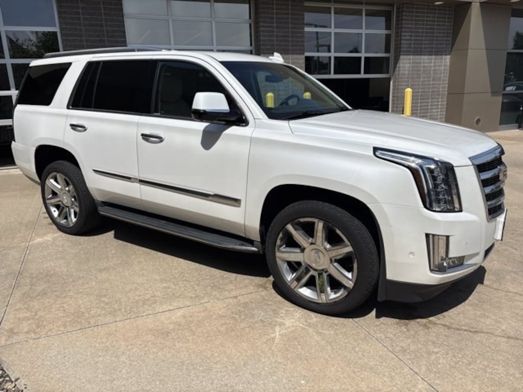Used 2017 CADILLAC Escalade Luxury SUV
