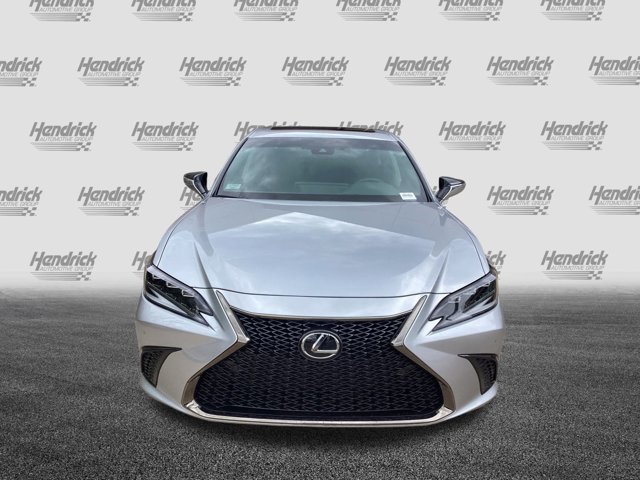 2025 Lexus ES 300h F SPORT Design photo 3