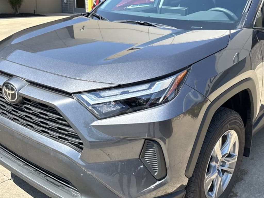Used 2025 Toyota RAV4 Hybrid XLE SUV