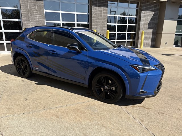 2021 Lexus UX 250h photo 2