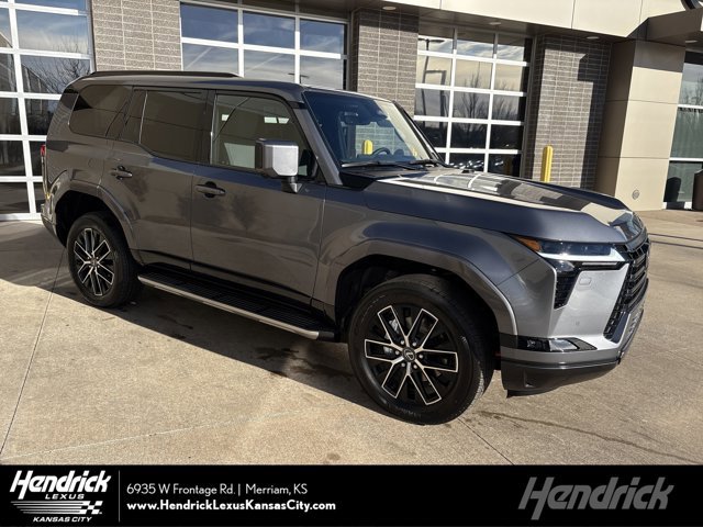 2025 Lexus GX Premium's photo