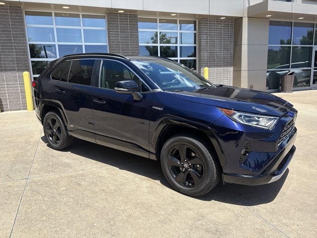 Used 2019 Toyota RAV4 XSE with VIN 2T3EWRFV2KW045015 for sale in Kansas City