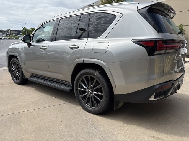 2024 LEXUS LX LX 600 F SPORT photo 5