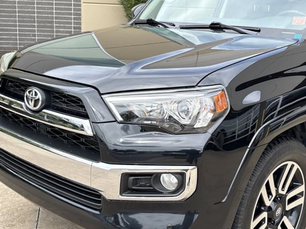 Used 2018 Toyota 4Runner Limited SUV
