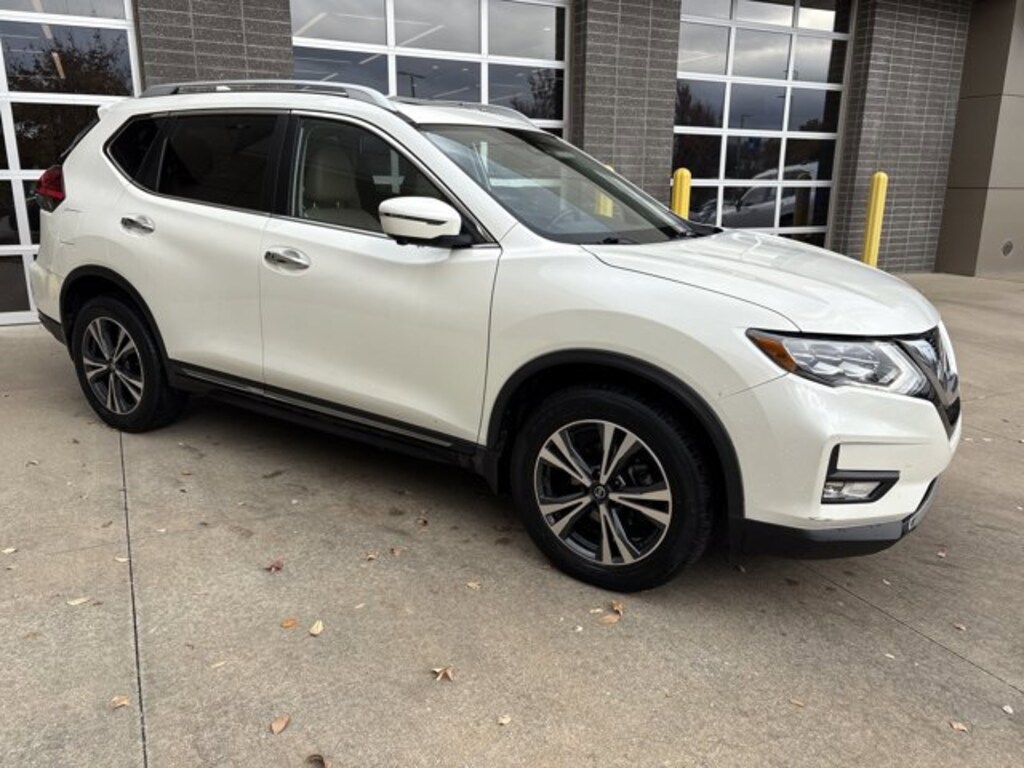 Used 2017 Nissan Rogue SL SUV