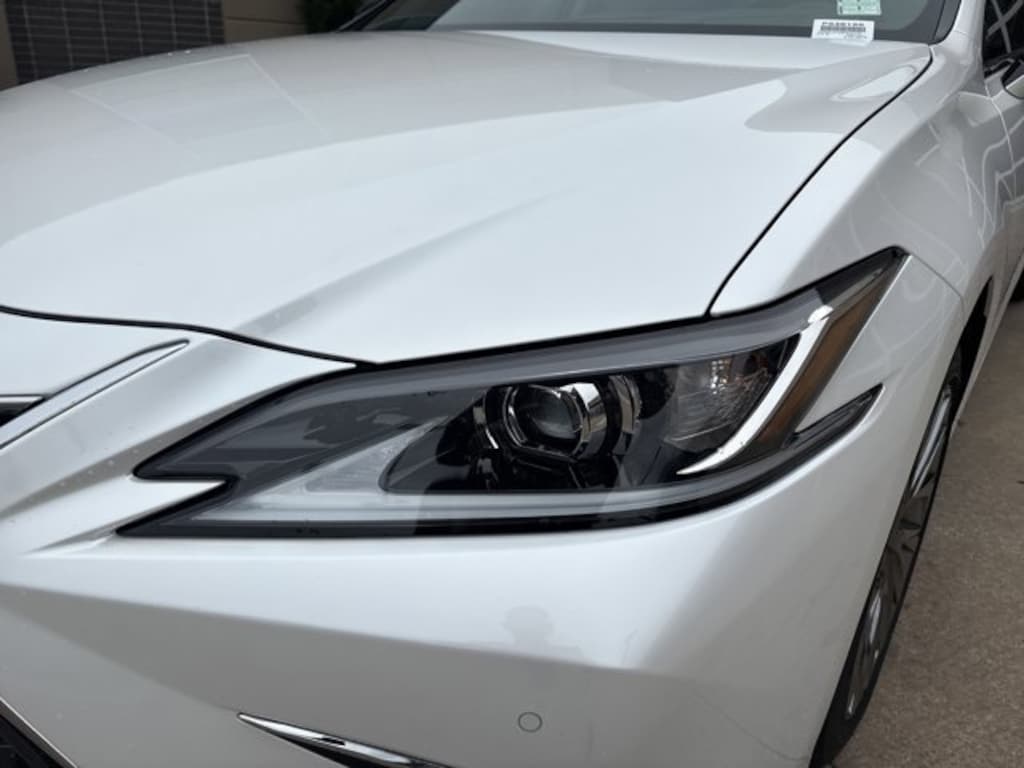 Used 2024 Lexus ES ES 300h Luxury Sedan
