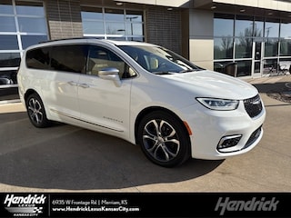 2021 Chrysler Pacifica Pinnacle Van Passenger Van