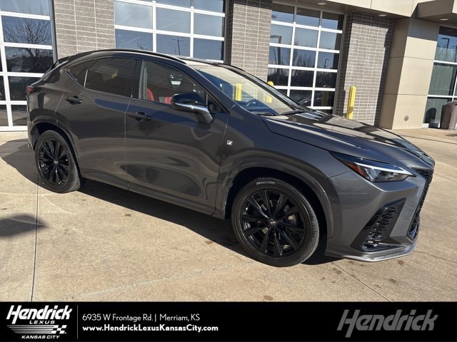 2022 Lexus NX 350's photo