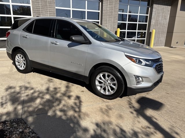Used 2018 Chevrolet Equinox LS with VIN 3GNAXHEV0JL307747 for sale in Merriam, KS