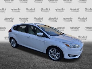 2016 Ford Focus Titanium Hatchback