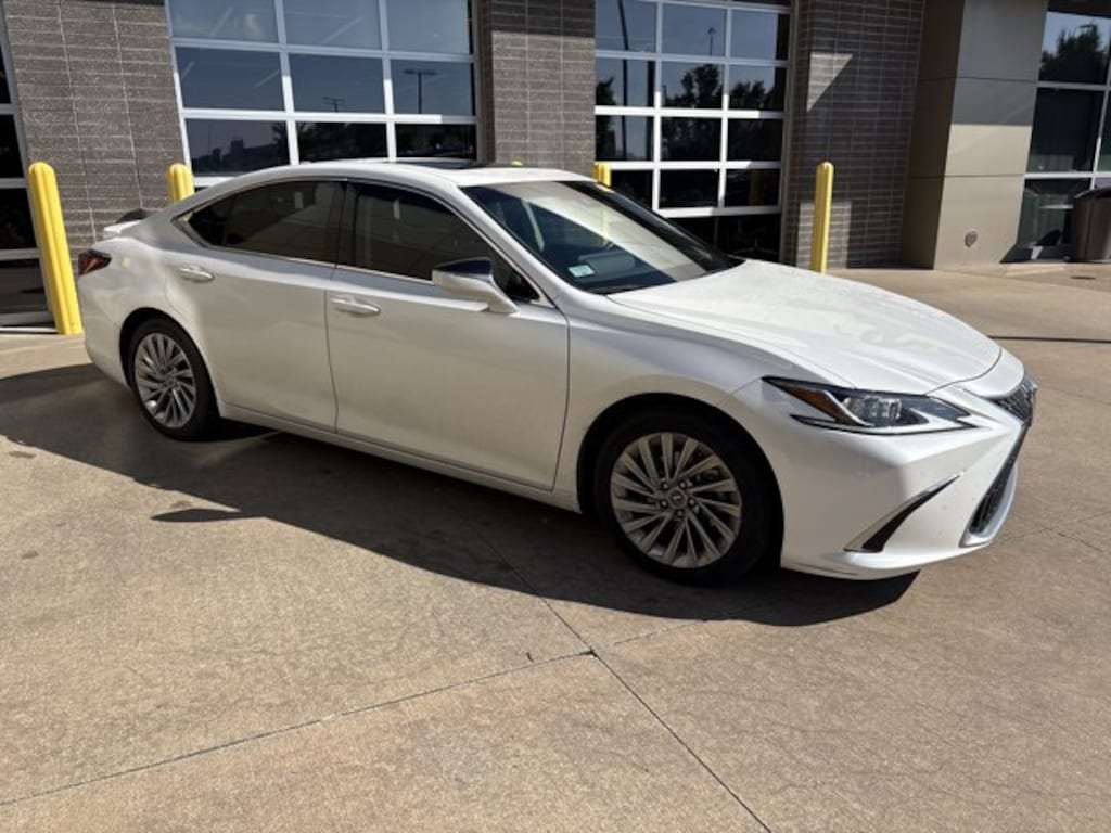Used 2023 Lexus ES ES 300h Luxury Sedan