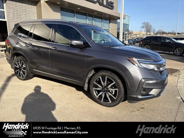 2019 Honda Pilot Elite's photo