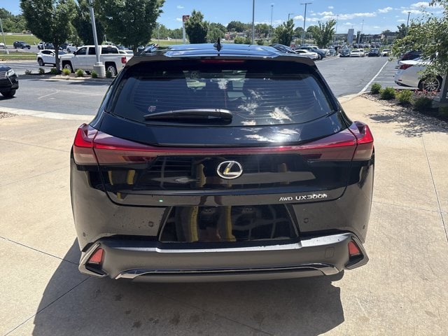 LEXUS UX UX 300h F SPORT Design
