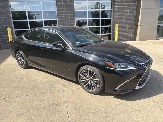 Used 2025 Lexus ES Hybrid 300h with VIN 58ADA1C15SU068559 for sale in Kansas City