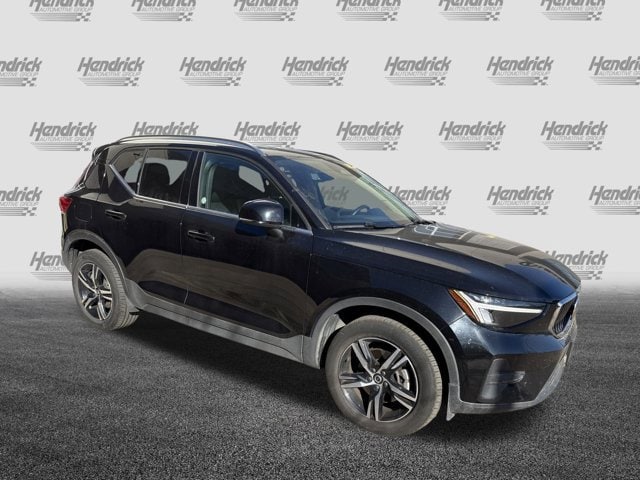 Used 2025 Volvo XC40 Core with VIN YV4L12UJ9S2558023 for sale in Kansas City