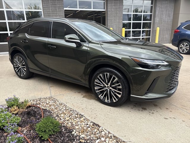 Used 2023 Lexus RX 350 with VIN JTJCHMAA2P2011226 for sale in Kansas City