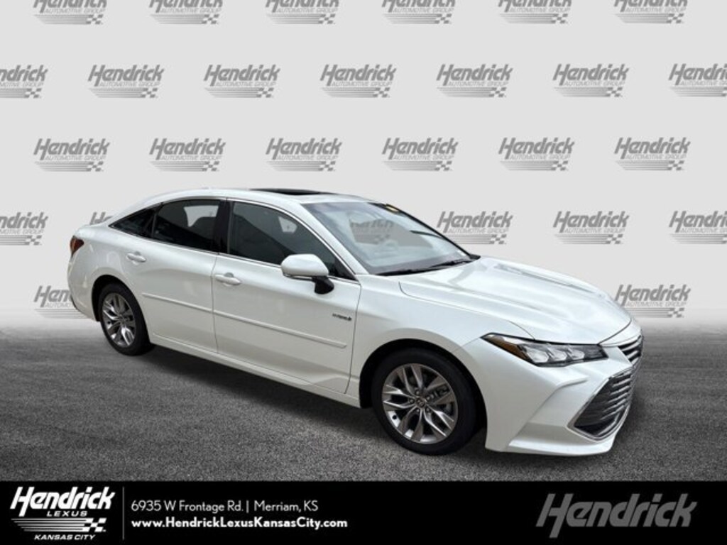 Used 2021 Toyota Avalon Hybrid XLE Sedan