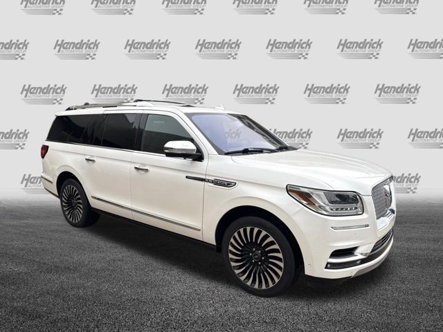 Used 2019 Lincoln Navigator Black Label with VIN 5LMJJ3TT2KEL19813 for sale in Kansas City