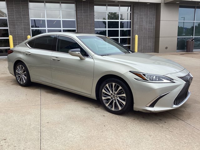 Used 2019 Lexus ES 350 with VIN 58ABZ1B1XKU037843 for sale in Kansas City