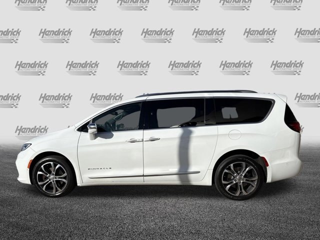 2021 Chrysler Pacifica Pinnacle photo 4