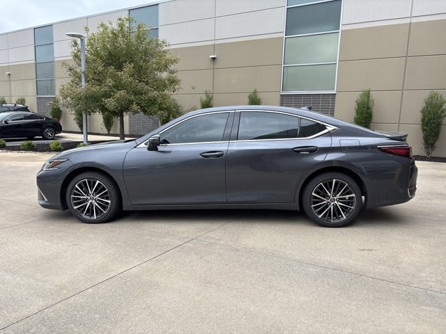 2023 LEXUS ES 250 AWD photo 5