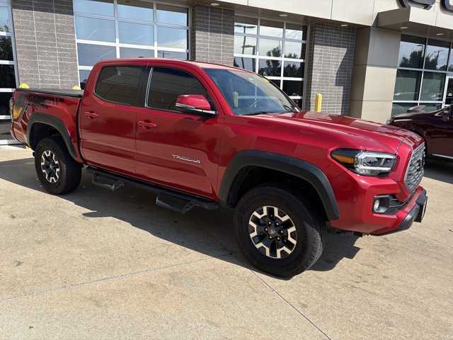 2021 Toyota Tacoma TRD photo 2