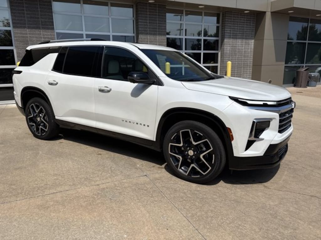 Used 2025 Chevrolet Traverse AWD High Country SUV