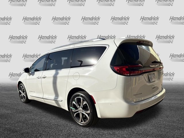 2021 Chrysler Pacifica Pinnacle photo 5