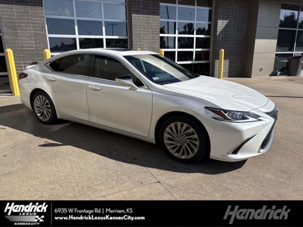 Used 2023 Lexus ES ES 300h Luxury Sedan