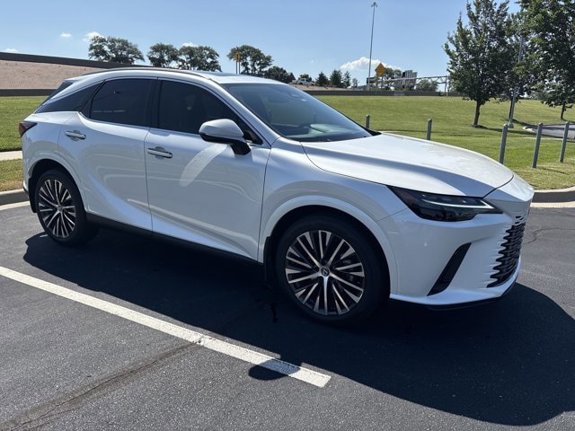 Used 2023 Lexus RX 350 with VIN 2T2BAMCA6PC025434 for sale in Kansas City