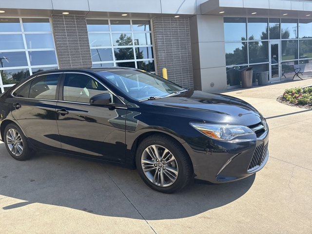 Used 2016 Toyota Camry Special Edition with VIN 4T1BF1FK4GU222593 for sale in Kansas City