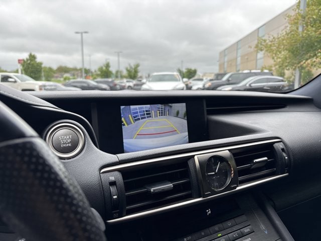 2019 LEXUS IS IS 300 F SPORT photo 5