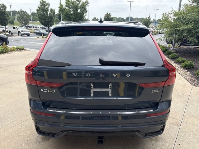 Volvo XC60 Plus Dark Theme