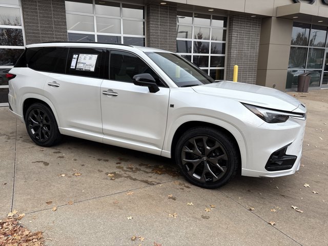 2026 Lexus TX 500h F SPORT Performance Premium photo 2