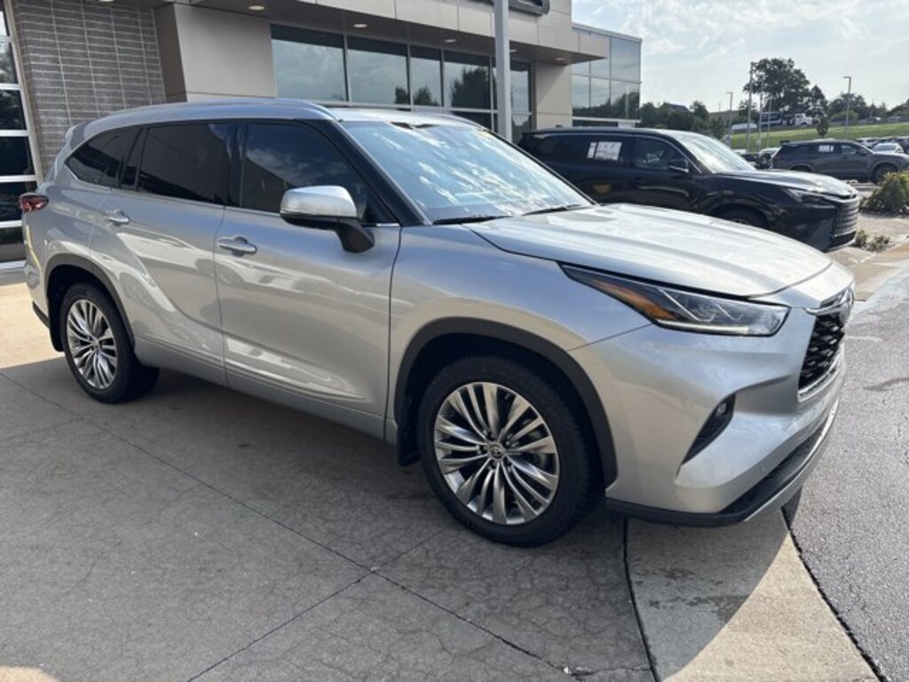 Used 2021 Toyota Highlander Platinum SUV