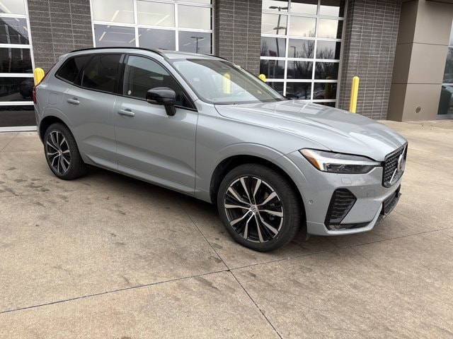 Used 2025 Volvo XC60 Plus with VIN YV4M12RC1S1182020 for sale in Kansas City