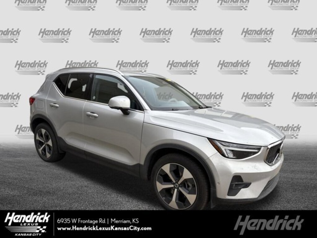 Used 2025 Volvo XC40 Plus Bright Theme SUV