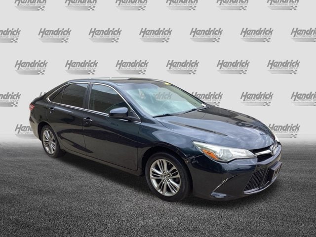 Used 2017 Toyota Camry SE with VIN 4T1BF1FK9HU337112 for sale in Kansas City