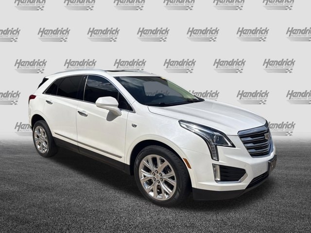 Used 2018 Cadillac XT5 Luxury with VIN 1GYKNDRS8JZ124417 for sale in Kansas City