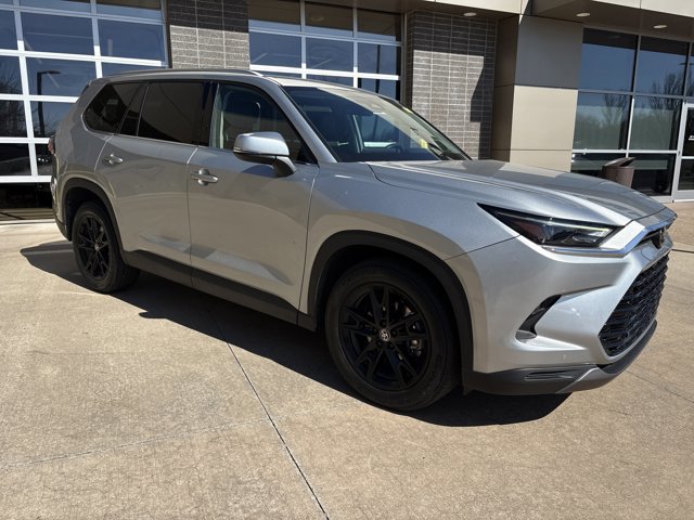 Used 2024 Toyota Grand Highlander Limited with VIN 5TDAAAB54RS004191 for sale in Kansas City