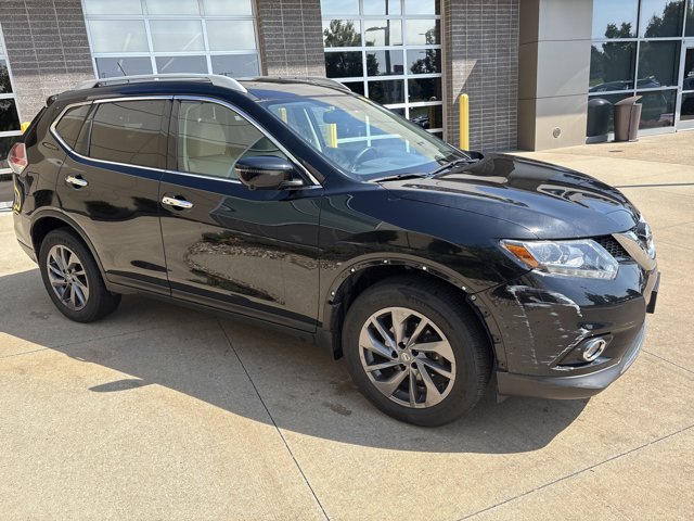 Used 2016 Nissan Rogue SL with VIN 5N1AT2MV4GC853440 for sale in Kansas City