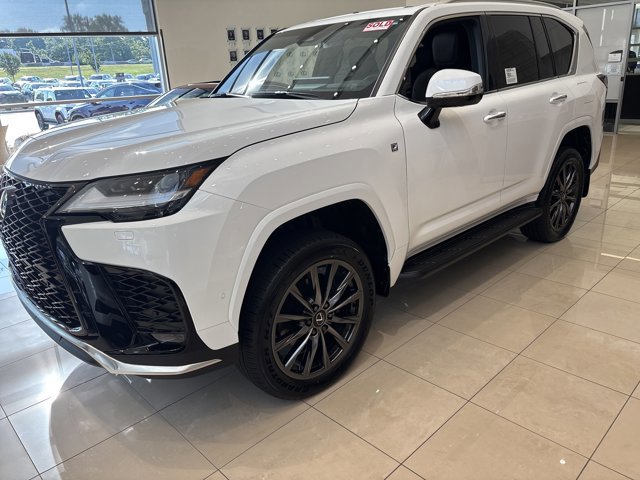 2025 Lexus LX F SPORT Handling photo 3