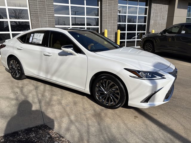 2025 Lexus ES 350 Luxury's photo