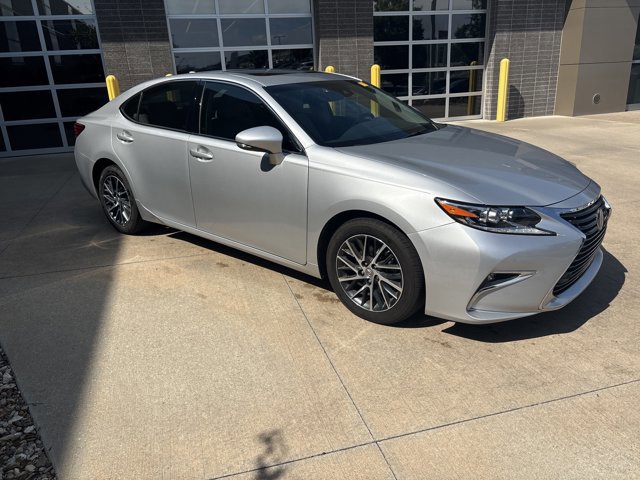 Used 2017 Lexus ES 350 with VIN 58ABK1GG8HU067496 for sale in Kansas City